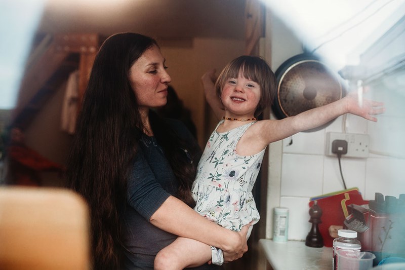 A Through The Window Session | New Forest Photographer | Ann Owen Photography