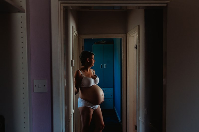 Lauren's Maternity Session~ New Forest Photographer~ Ann Owen Photography